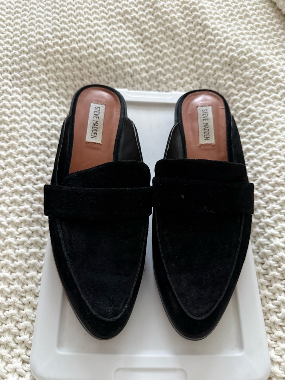 Steve Madden Black Suede Pointed Toe Mules